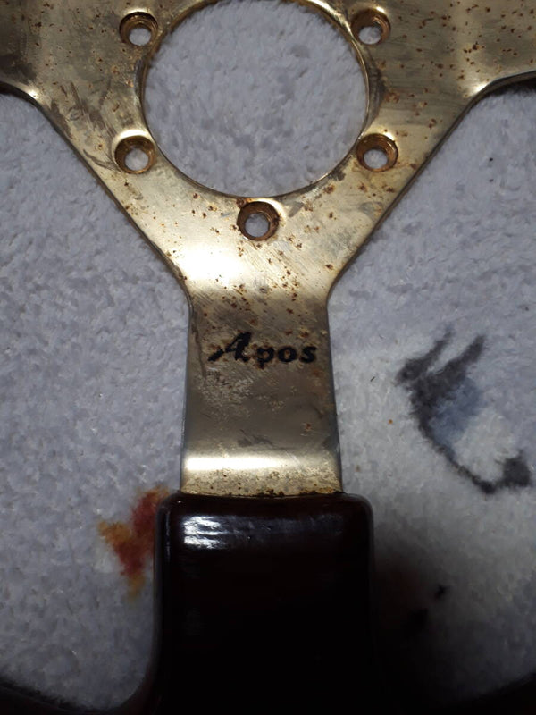 VORBESTELLUNG Apos Holzlenkrad